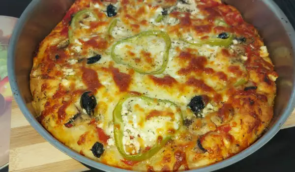 Vegetarian Pizza with Cheese and Peppers
