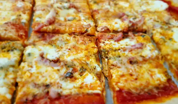 Pizza with Cream, Bacon and Cheeses