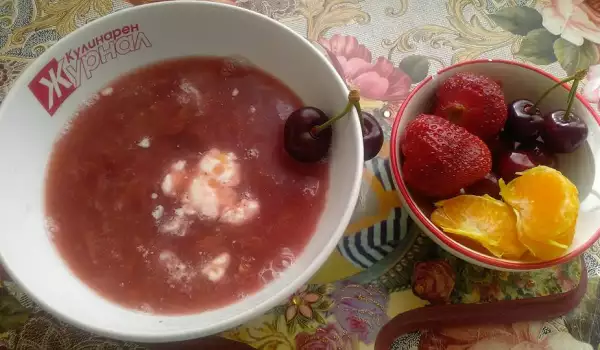 Fruit Soup with Semolina