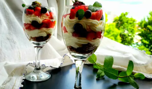Fruit and Cream Dessert