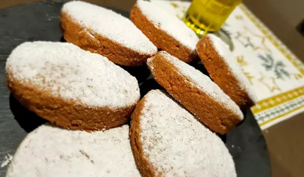 Spanish Christmas Lard Biscuits (Polvorones)