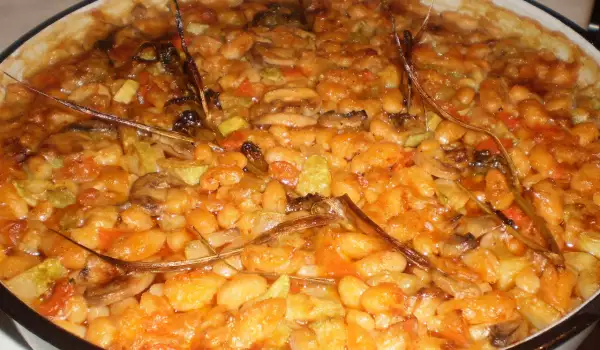 Vegan Oven-Baked Beans with Vegetables