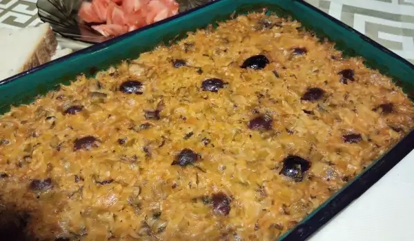 Vegan Rice with Leeks, Mushrooms and Olives