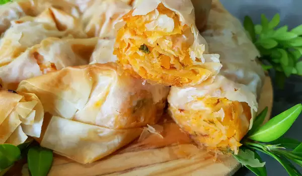 Filo pastry pie with red lentils