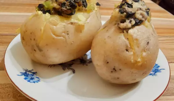 Vegan Stuffed Potatoes