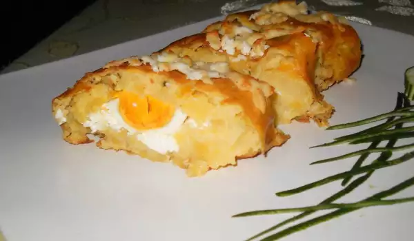 Potato Roll with a Filling of Boiled Eggs and Cheese