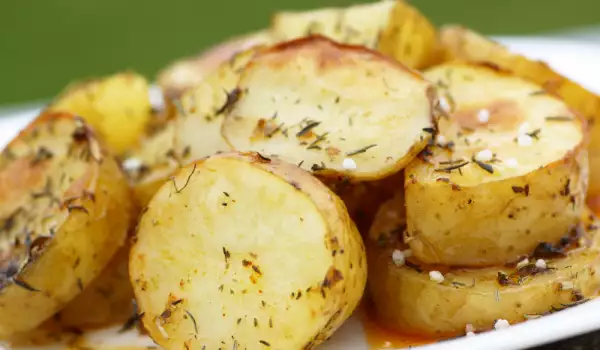 Quick Skillet Potatoes with Thyme