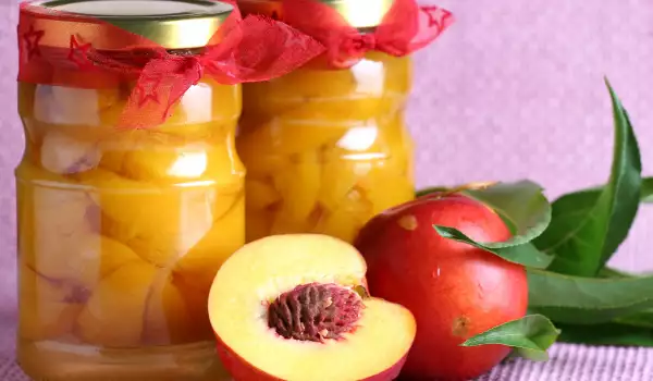 peaches in jars