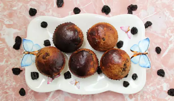 Protein Muffins with Dried Fruit