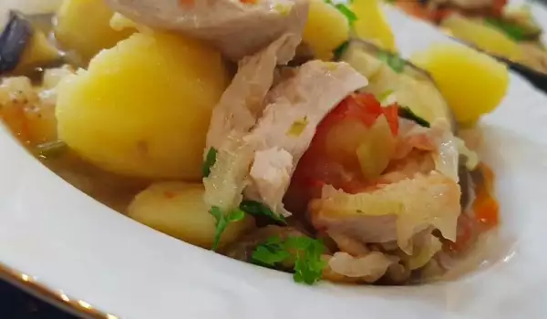 Vegetable Stew with Turkey Breasts