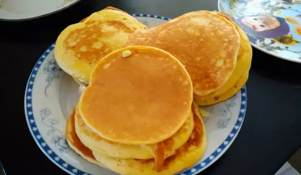 Small Fluffy Pancakes