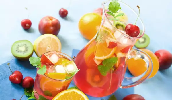 Summer fruit drink