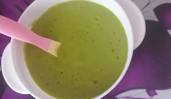 Pea Puree for a Happy Baby