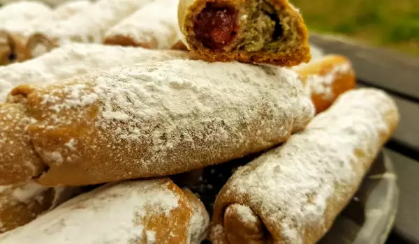 Crunchy Cigars with Turkish Delight and Wine