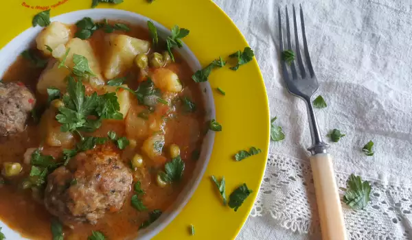 Meatball Stew with Potatoes and Peas