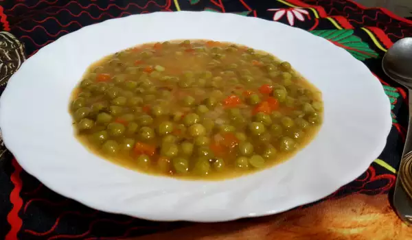 Traditional Stew with Peas
