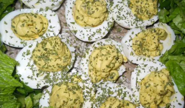 Eggs with Avocado and Mustard