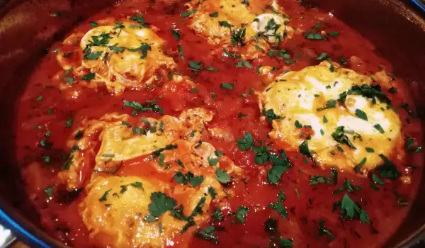 Turkish-Style Eggs and Tomatoes