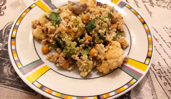 Cauliflower and Quinoa Salad with Tahini Dressing