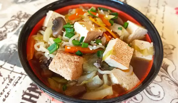 Vegan Ramen with Tofu and Vegetables