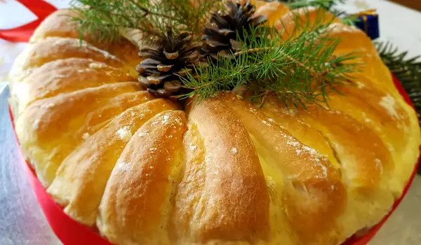 Wonderful Christmas Bread with Fried Butter