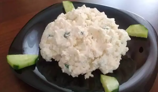 Cottage Cheese, Mayonnaise and Boiled Eggs Snack