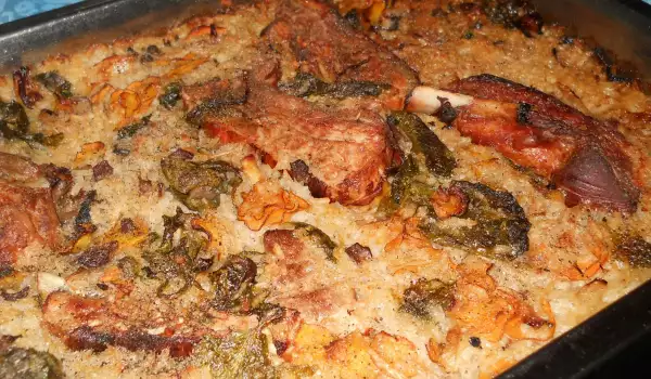 Oven-Baked Pork Ribs with Rice and Spinach