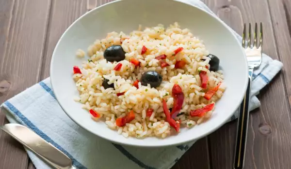 Lean Rice with Olives