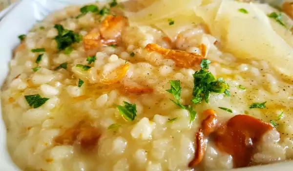 Risotto with Mascarpone and Chanterelle Mushrooms