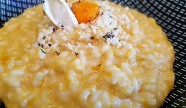 Risotto with Pumpkin and Processed Cheese