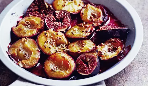 Roasted plums