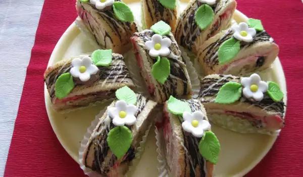 Swiss Roll with Sour Cream and Raspberry Jelly