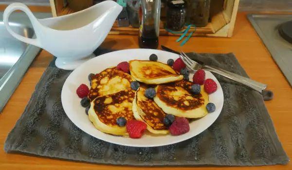 Russian Pancakes with Berries