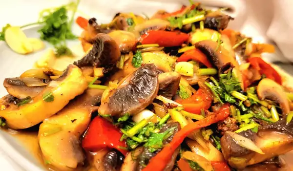 Warm Mushrooms and Leek Salad