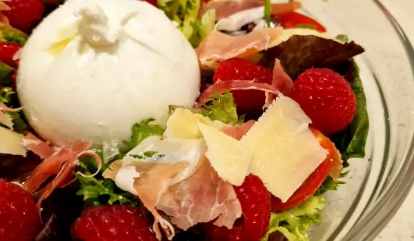 Italian Salad with Burrata and Raspberries