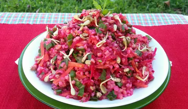 Vitamin Salad with Bulgur and Sunflower Sprouts