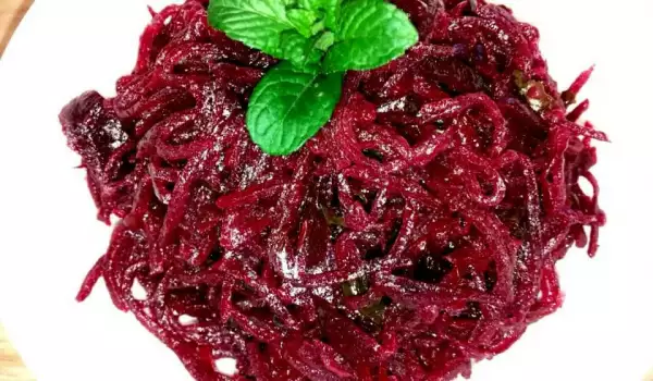 Beetroot and Pickles Salad