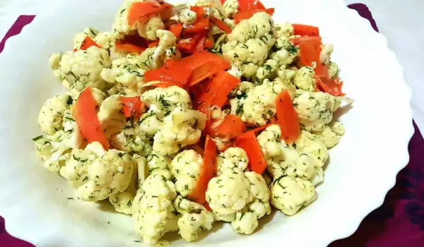 Salad with Cauliflower and Carrots