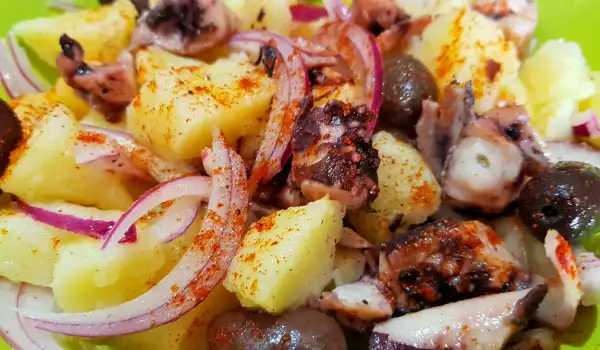 Potato Salad with Octopus and Olives