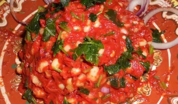 Bean and Tomato Chutney Salad