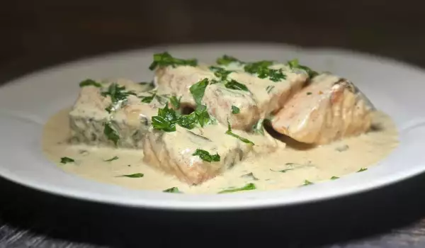 Salmon with Lemon-Cream Sauce