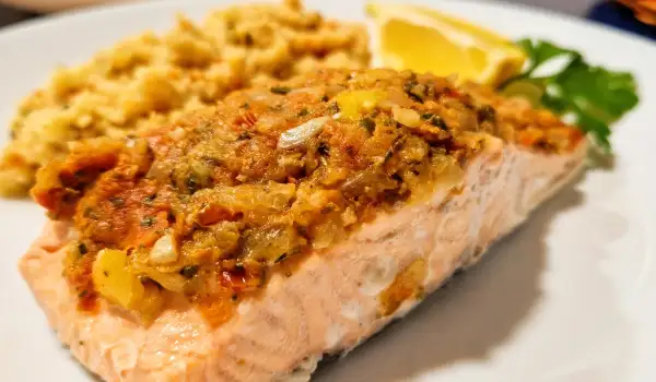 Salmon with Dried Tomatoes and Couscous