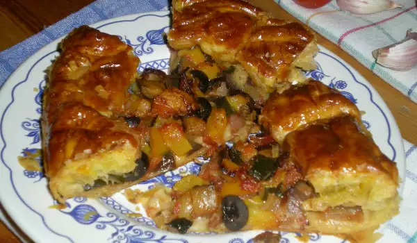 Puff Pastry Pie with Savory Stuffing