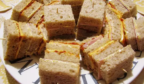 Mini Sandwich Bites with Whole Grain Bread
