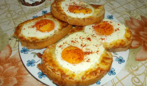 Poor Man`s Dinner with Eggs
