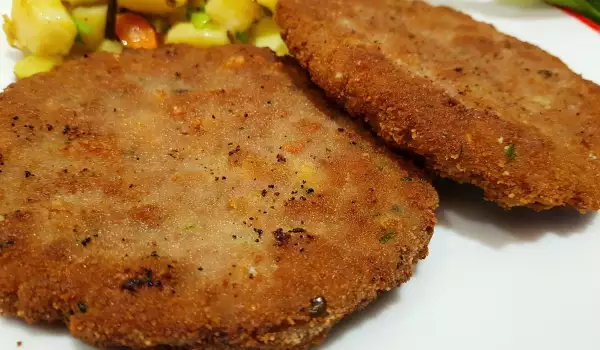 Schnitzels with Minced Meat and Yellow Cheese