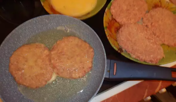 Breaded Minced Meat Schnitzels