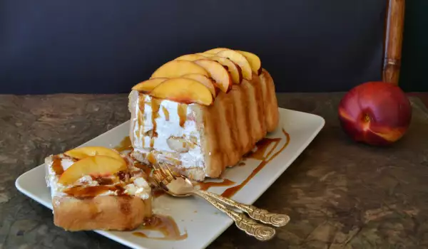 Semifreddo with Peaches and Ladyfingers