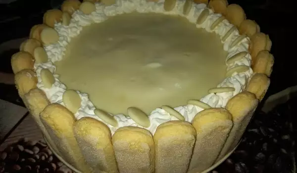White Chocolate and Mascarpone Charlotte Cake