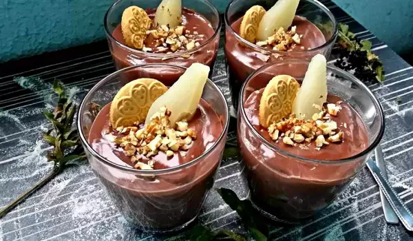 Chocolate Pudding with Pears